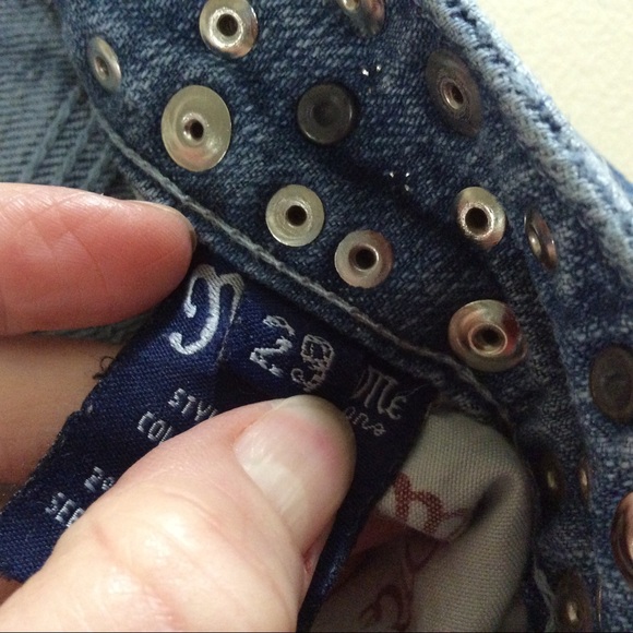 💖Miss Me Jeans studded and jewelled💖 - Picture 12 of 16